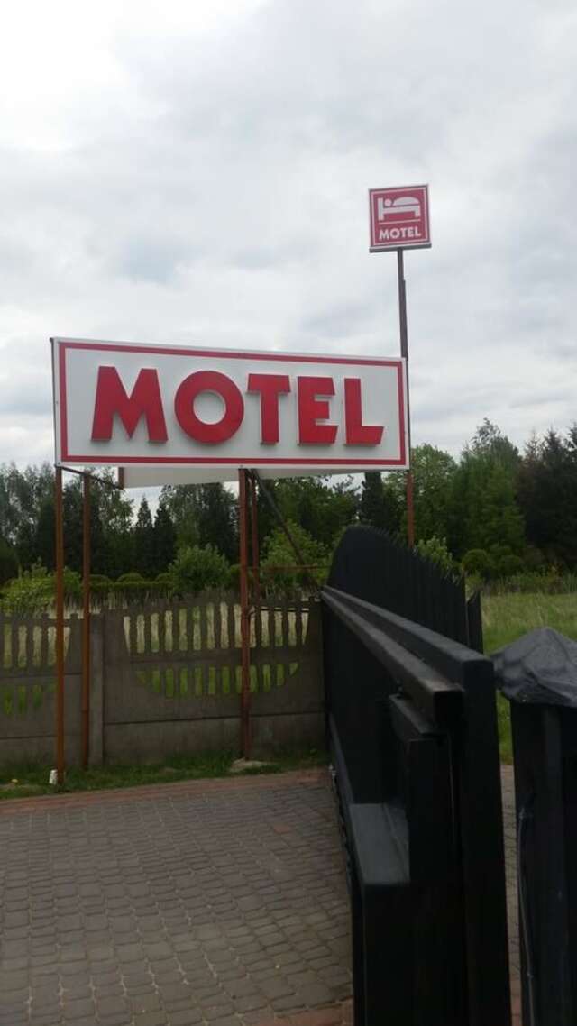 Мотели Motel Anna Serafin Радом-5